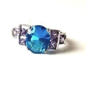 New silver blue topaz and amethyst ring size‎ 9